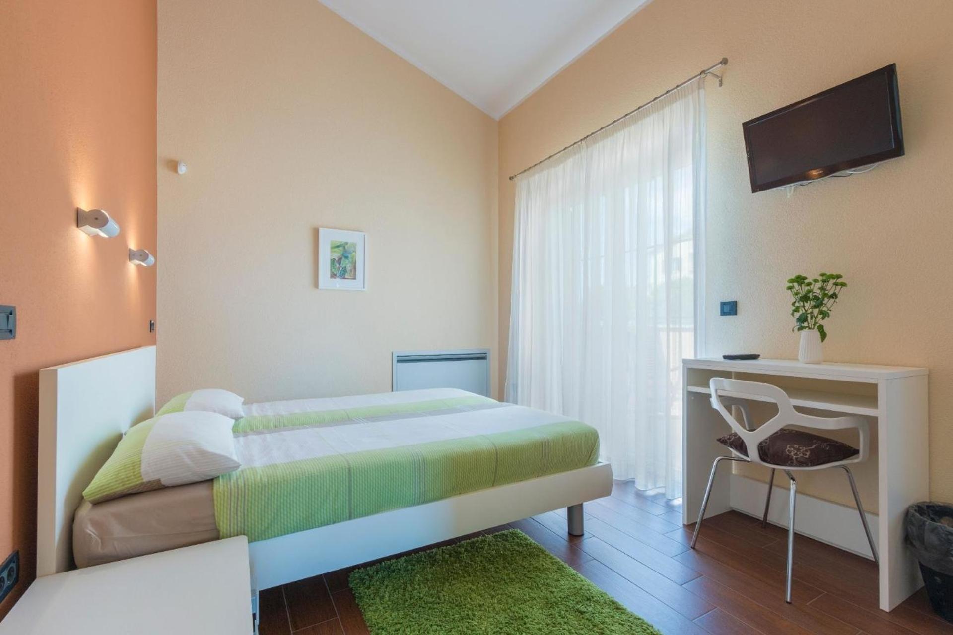 Ferienhaus In Pomer Mit Privatem Beheizten Pool Und Meerblick Ngoại thất bức ảnh