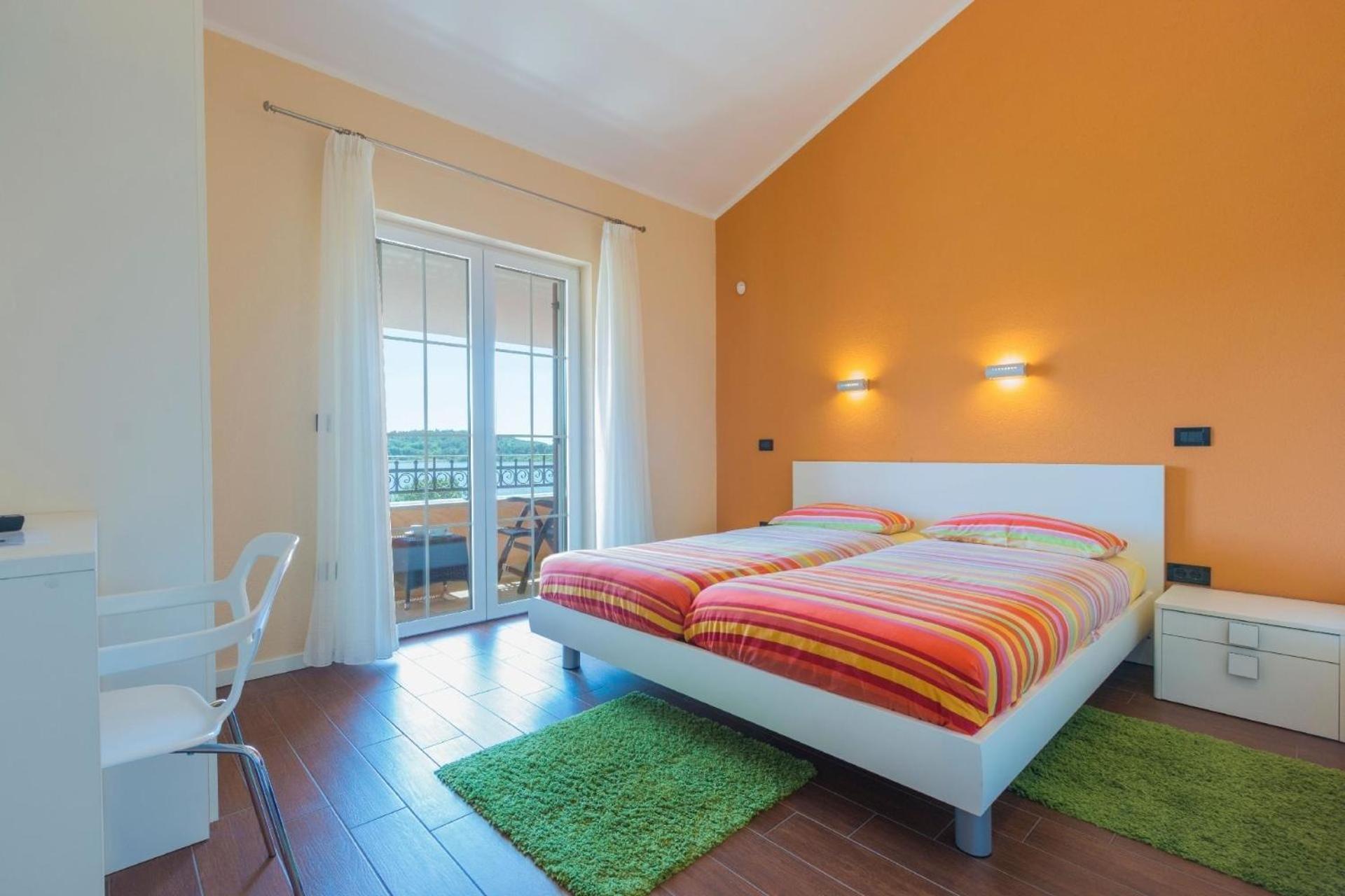 Ferienhaus In Pomer Mit Privatem Beheizten Pool Und Meerblick Ngoại thất bức ảnh